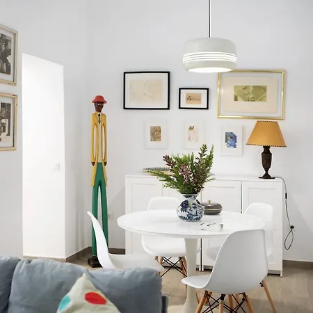 Apartment Piso Con Encanto 2 *
