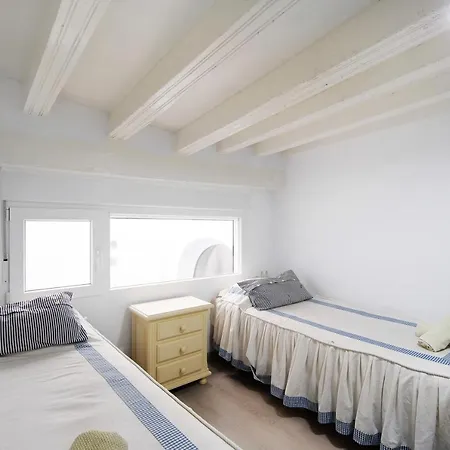 Apartment Piso Con Encanto 2 *